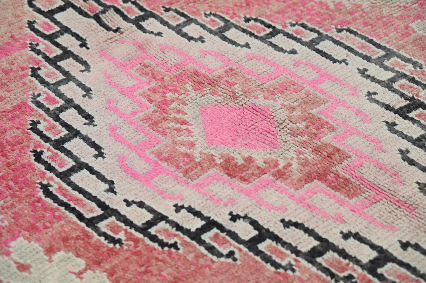 Tapis traditionnel Vintage 330 X 182 Cm