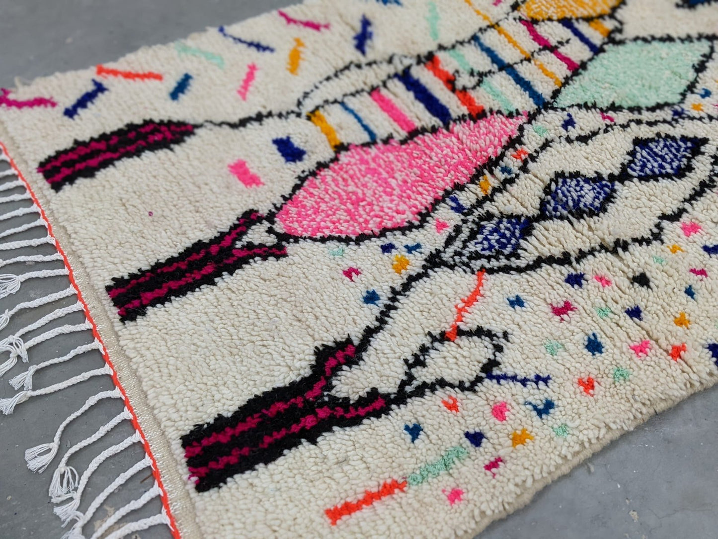 Petit tapis traditionnel Azilal 138 X 97 Cm